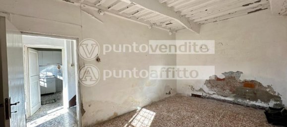 10 rooms House in Capannori, Italy No. 155434 11