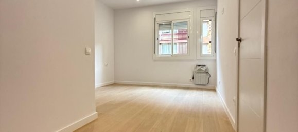 3 bedrooms Apartment in Eixample, Spain No. 142607 9