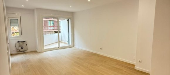 3 bedrooms Apartment in Eixample, Spain No. 142607 21