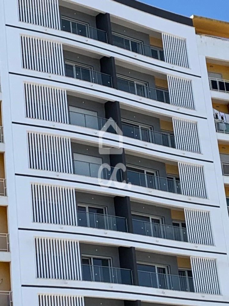 2غرفة شقة في Corroios, Portugal رقم 154264