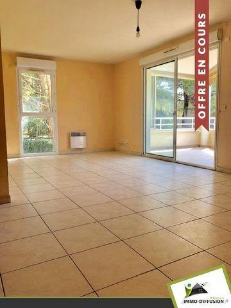 3 bedrooms Condo in Montpellier, France No. 36173