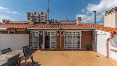 Dúplex de 4 dormitorios en Sant Boi de Llobregat, Spain No. 174945