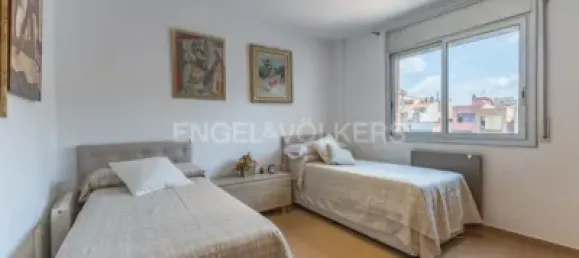 Dúplex de 4 dormitorios en Sant Boi de Llobregat, Spain No. 174945 17