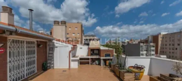 Dúplex de 4 dormitorios en Sant Boi de Llobregat, Spain No. 174945 36