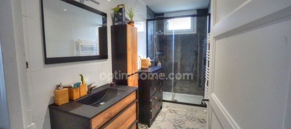 4 bedrooms House in Pont-Sainte-Maxence, France No. 181213 9