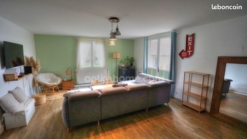 4 bedrooms House in Pont-Sainte-Maxence, France No. 181213