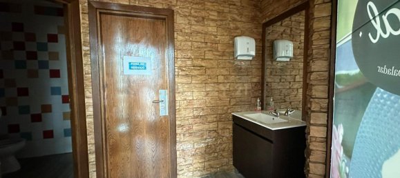 164m² Commercial property in Loures, Portugal No. 89956 15