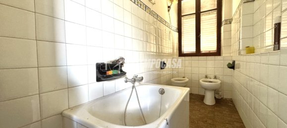 6 rooms Apartment in Biella, Italy No. 258117 16