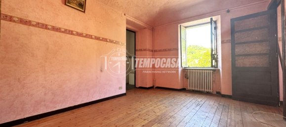 6 rooms Apartment in Biella, Italy No. 258117 14