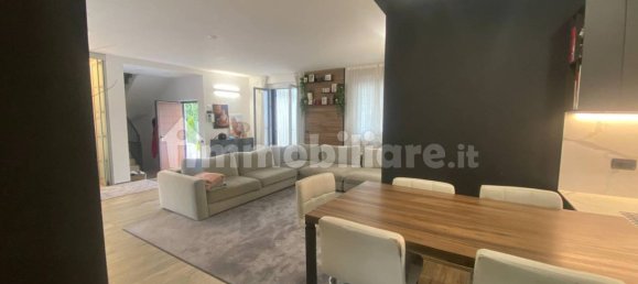 3 bedrooms Villa in Cambiago, Italy No. 61190 4