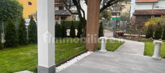 3 bedrooms Villa in Cambiago, Italy No. 61190 17