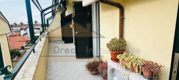 Квартира с 2 спальнями в Джульяно ин Кампанья, Италия № 299203 32