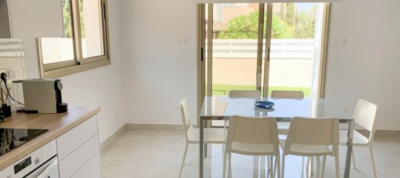 3 bedrooms Villa in Paralimni, Cyprus No. 5655 8