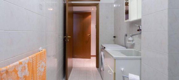 3 rooms Apartment in Bollate, Italy No. 27116 16