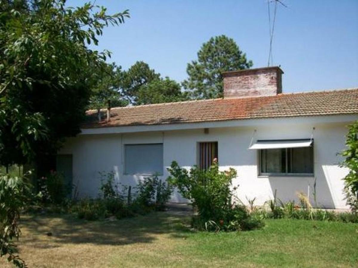 2 bedrooms House in Escobar, Argentina No. 61862