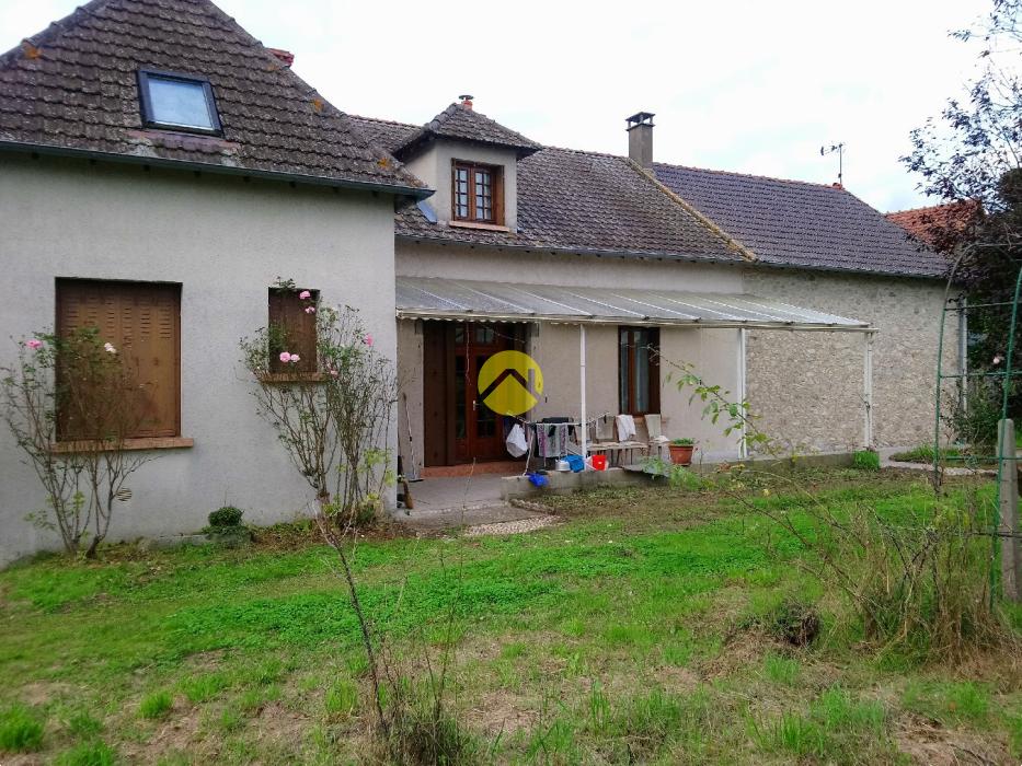 Дом с 4 спальнями в Сент-Аман-Монтрон, Франция № 221423