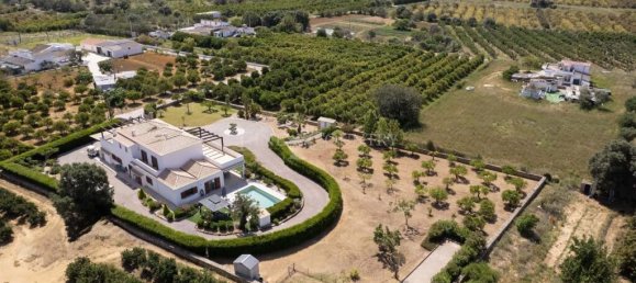 4 bedrooms Villa in Tavira, Portugal No. 333329 2