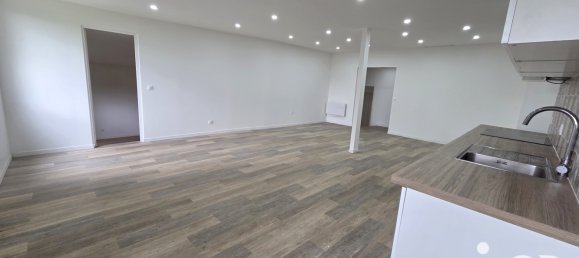 3 bedrooms House in Seine-et-Marne, France No. 317851 3