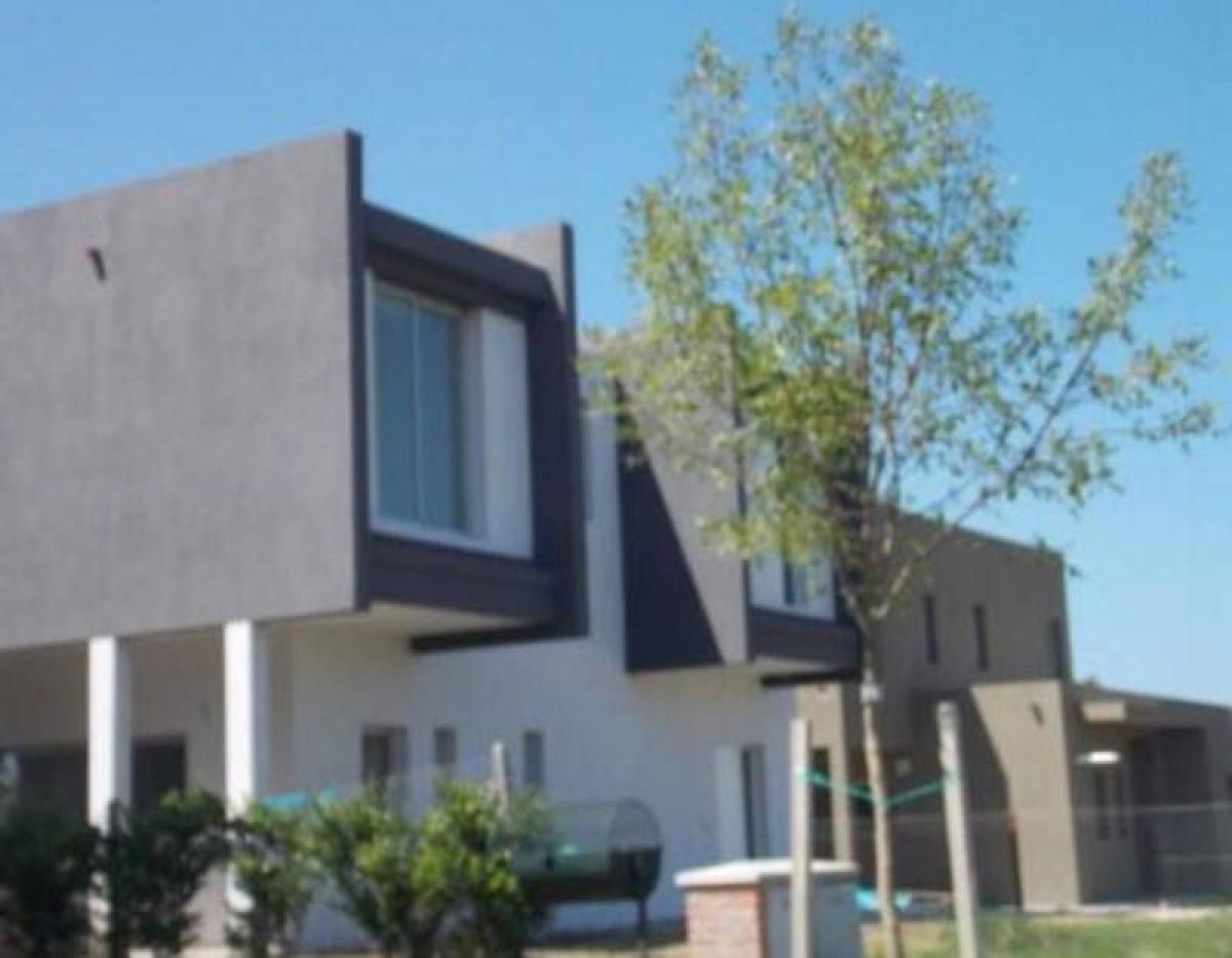 3 bedrooms House in Pilar, Argentina No. 89726