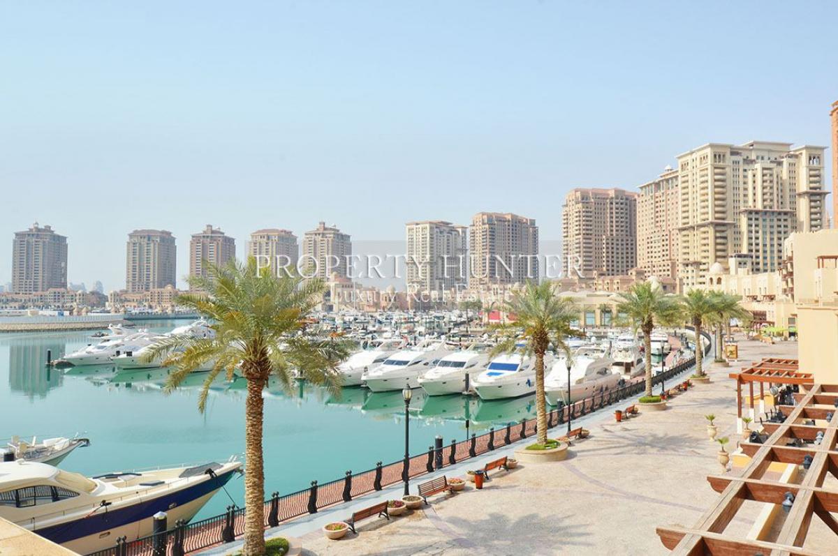 4 bedrooms Townhouse in The Pearl, Qatar No. 154