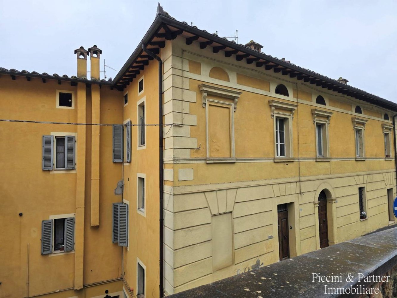 2 bedrooms Apartment in Chiusi, Italy No. 45922
