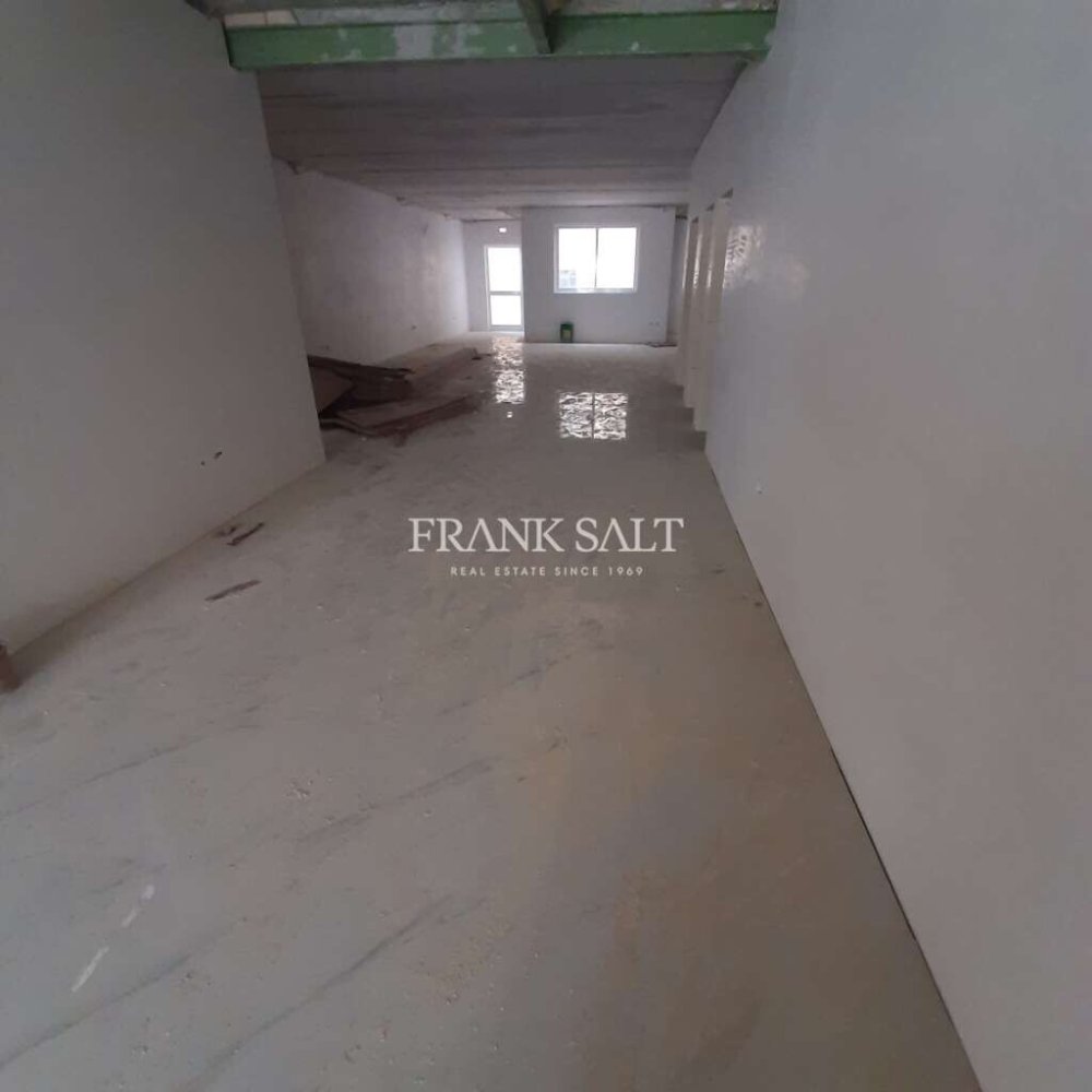 127m² Office in Victoria, Malta No. 11982