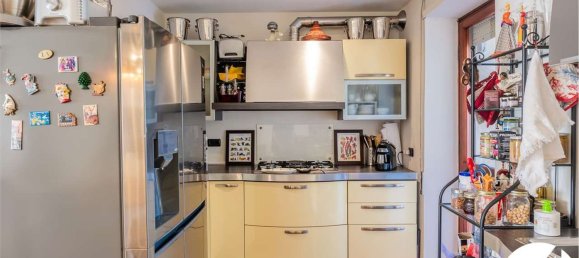 Ático de 4 habitaciónes en Pistoia, Italy No. 48837 18