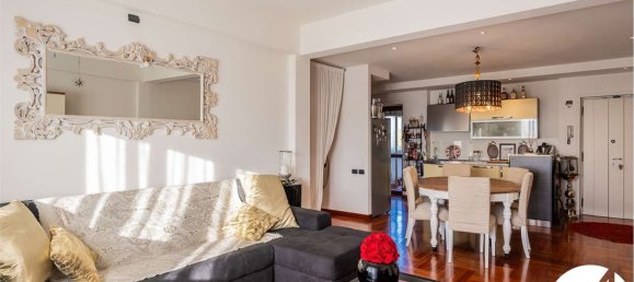 Ático de 4 habitaciónes en Pistoia, Italy No. 48837 3