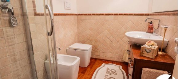 Ático de 4 habitaciónes en Pistoia, Italy No. 48837 31