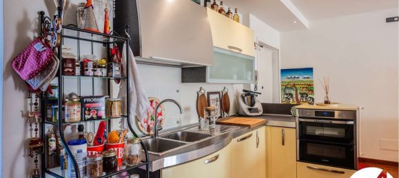 Ático de 4 habitaciónes en Pistoia, Italy No. 48837 12