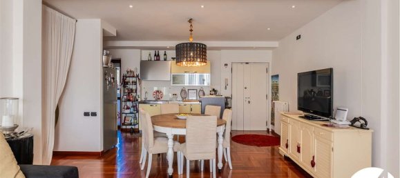 Ático de 4 habitaciónes en Pistoia, Italy No. 48837 2