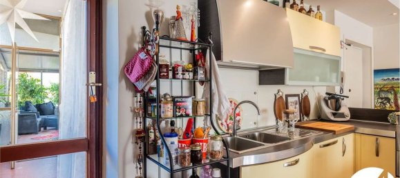 Ático de 4 habitaciónes en Pistoia, Italy No. 48837 17