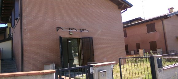 4 bedrooms Apartment in Vigarano Mainarda, Italy No. 343102 3