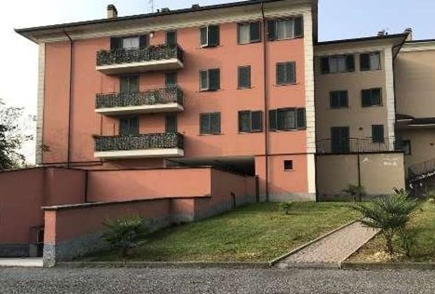 Oficina en Salerano sul Lambro, Italy 113 m² No. 5159