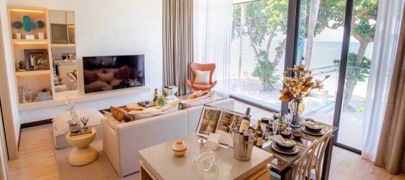 2 bedrooms Condo in Arom Wongamat Pattaya, Thailand No. 30204 3