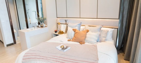 2 bedrooms Condo in Arom Wongamat Pattaya, Thailand No. 30204 14