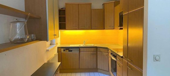 2-salle Appartement à Baden, Austria No. 154104 4