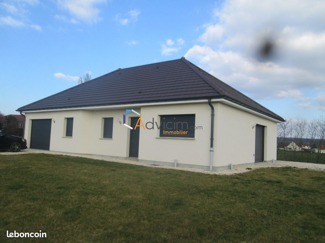 3 chambres Maison à Saulx, France No. 270838