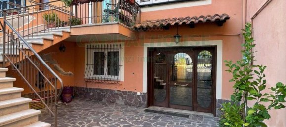 Вилла с 5 спальнями в Авелла, Италия № 365043 18