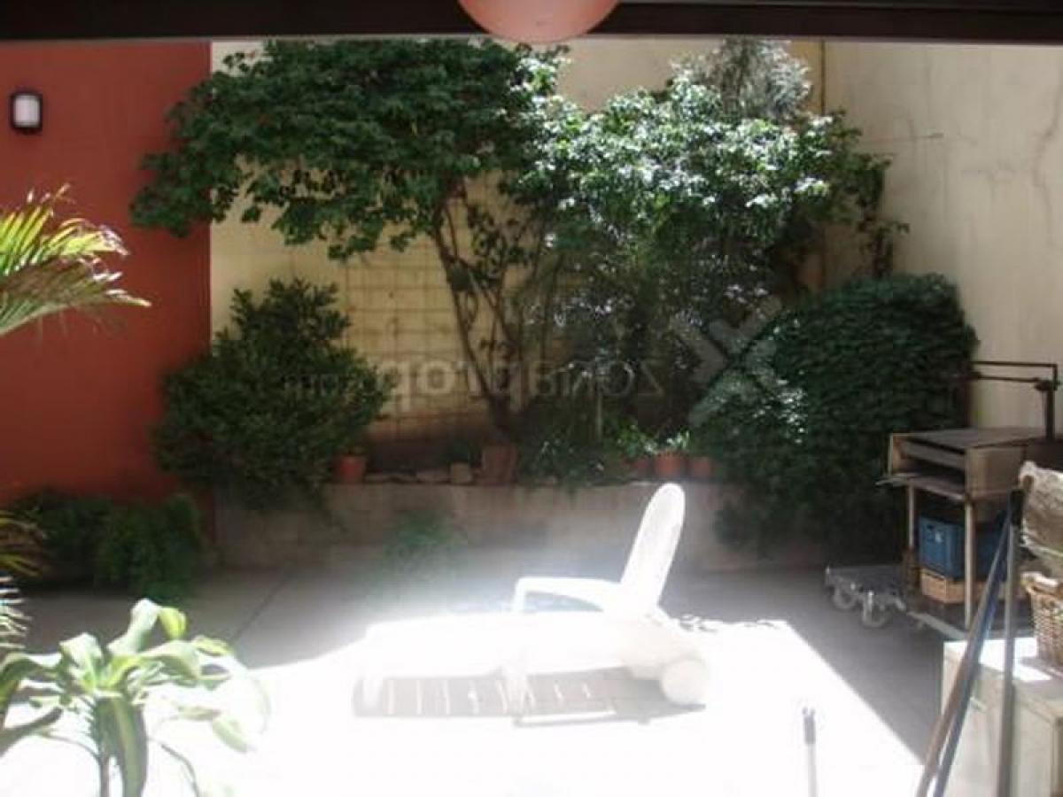 210m² Office in Buenos Aires, Argentina No. 105634