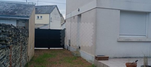 6 bedrooms House in Angers, France No. 289201 2