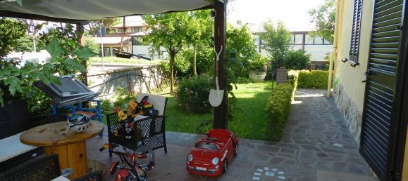 3 Schlafzimmer Villa in Rosignano Marittimo, Italy, Nr. 48408 2
