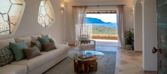 3 rooms Penthouse in Golfo Aranci, Italy No. 154246 10