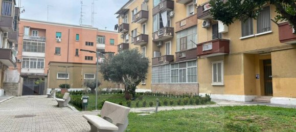 Apartamento de 2 habitaciónes en Foggia, Italy No. 26134 2
