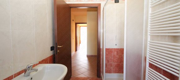 2 bedrooms Apartment in Melara, Italy No. 87688 9