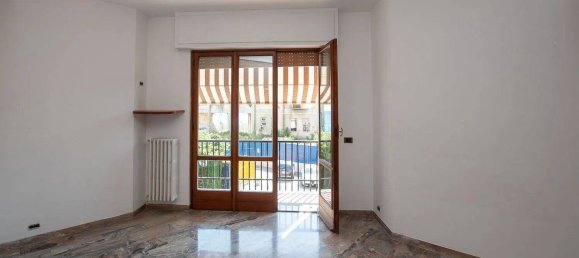 Квартира с 4 спальнями в Пьетра Лигуре, Италия № 67832 8