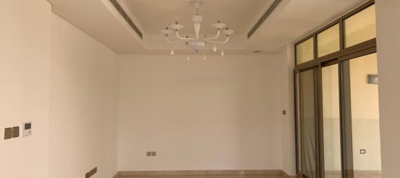3700m² Villa in Meydan Gated Community, UAE No. 9648 13