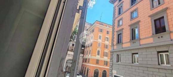 Квартира с 2 спальнями в Рим, Италия № 281109 2