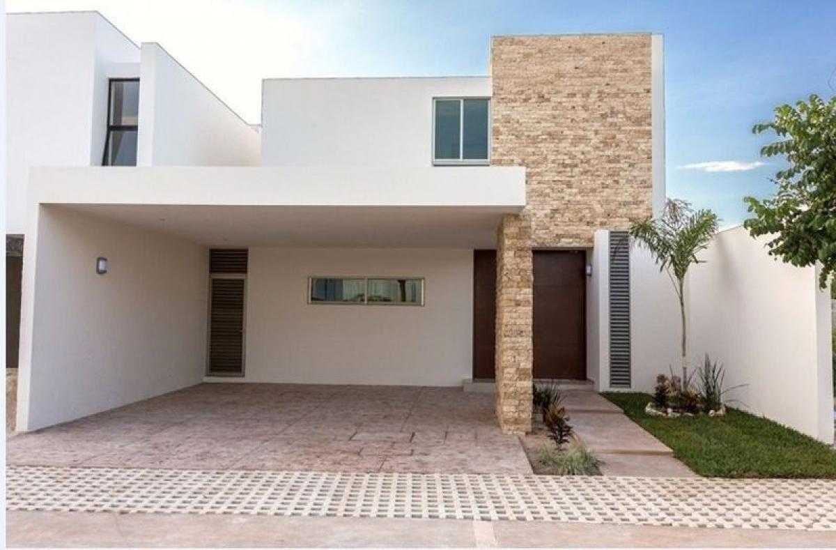 Casa de 3 dormitorios en Mérida, Mexico No. 7637