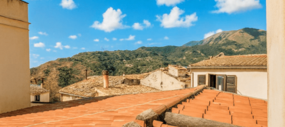 4 bedrooms House in Fiumefreddo Bruzio, Italy No. 279714 13